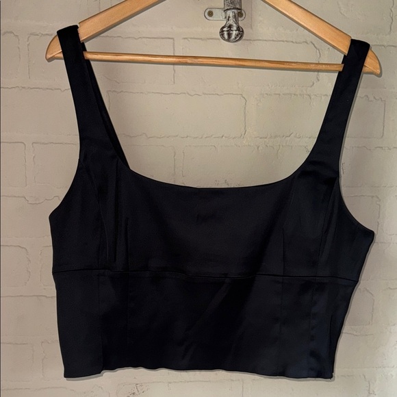Wilfred shine top cropped 2xl NEW stretch black side zip Aritzia - Picture 2 of 7